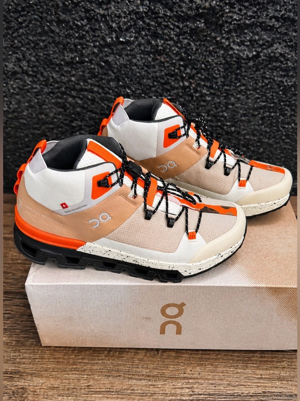 On Running Hiking Boots Mid Top Beige Orange Trail Shoes 7M or 8.5W New with Box
